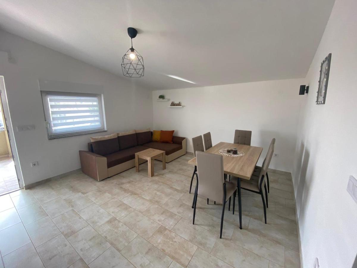 Zrinec Apartment Vir Exterior foto